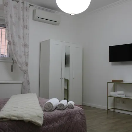 Near The Vatican 아파트 *