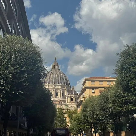 Near The Vatican Apartament *
